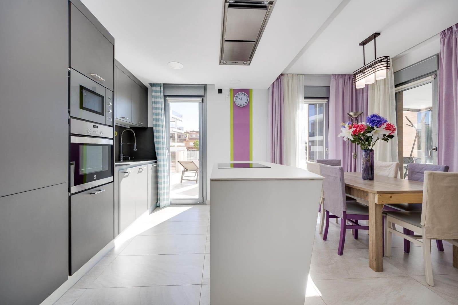 Bungalow de 3 habitaciones en Campoamor en venta con piscina garaje - 450.000 € (Ref: 9619497)