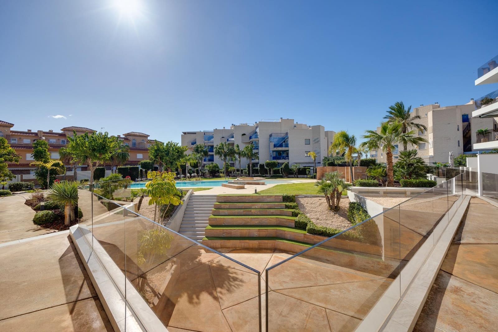 Bungalow de 3 habitaciones en Campoamor en venta con piscina garaje - 450.000 € (Ref: 9619497)