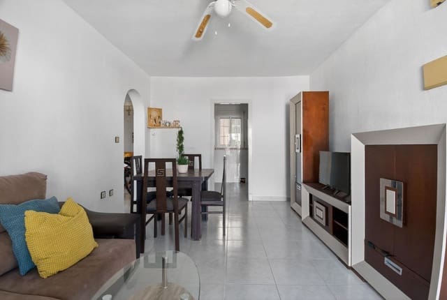 2 bedroom Bungalow for sale in Torrevieja with pool - € 135,000 (Ref: 9630283)