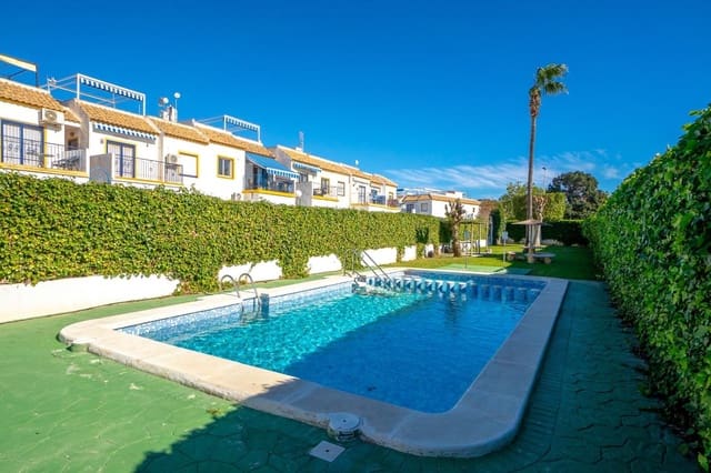 2 bedroom Bungalow for sale in Torrevieja with pool - € 135,000 (Ref: 9630283)