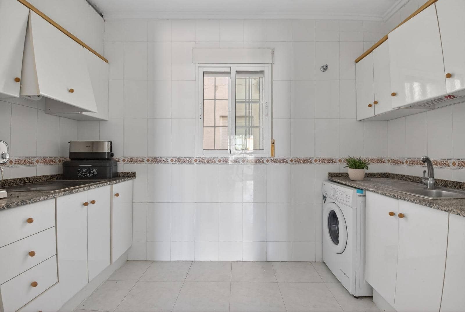 2 soverom Bungalow til salgs i Torrevieja med svømmebasseng - € 135 000 (Ref: 9630283)