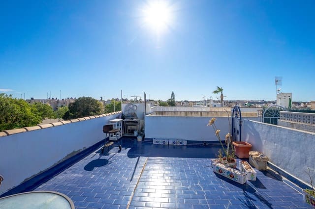 2 quarto Bungalow para venda em Torrevieja com piscina - 135 000 € (Ref: 9630283)