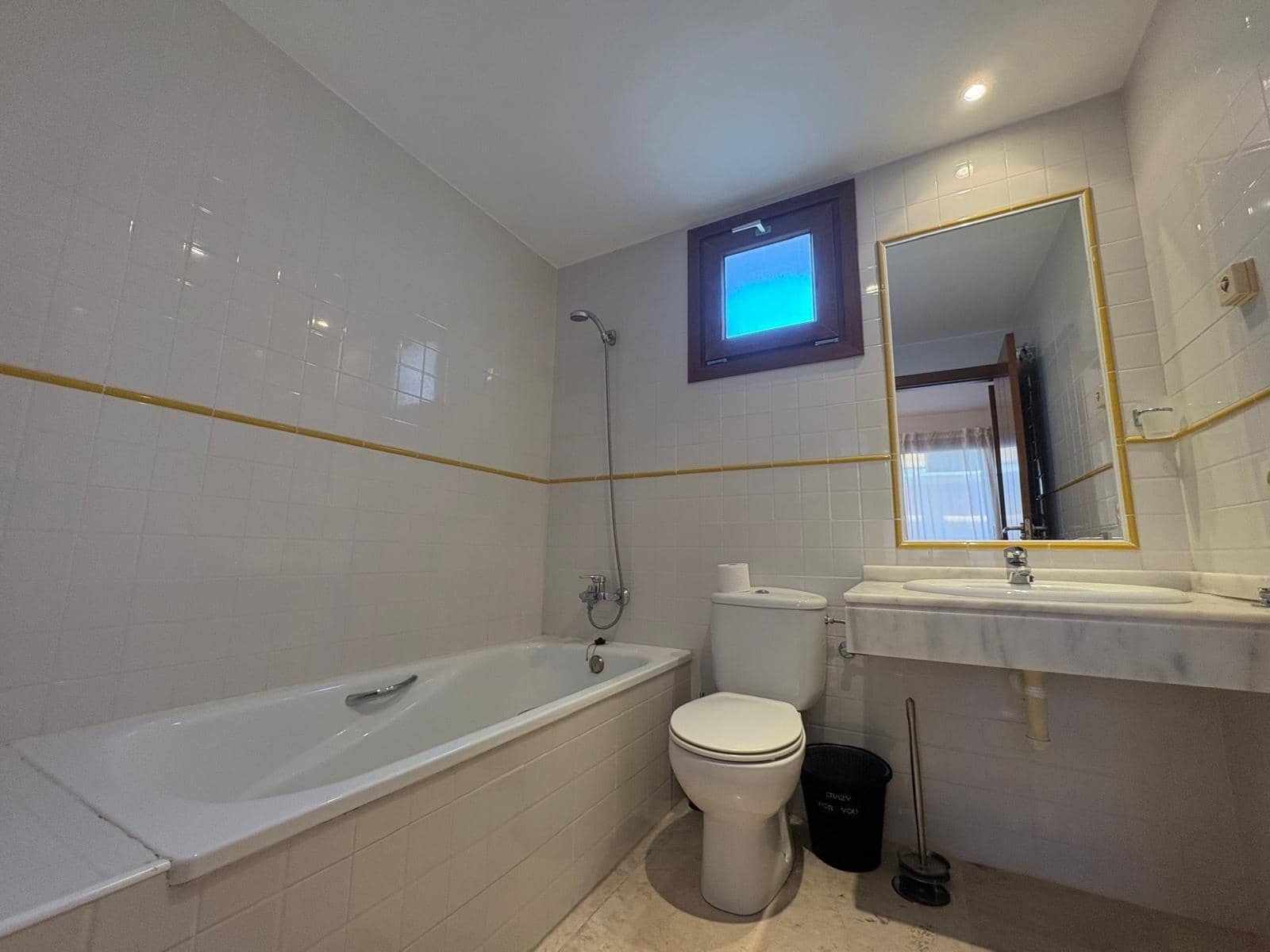 2 bedroom Apartment for sale in Punta Prima with pool garage - € 260,000 (Ref: 9630284)