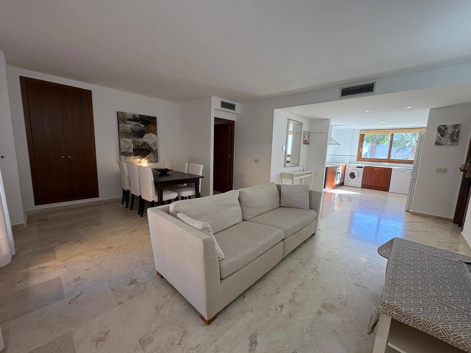 2 bedroom Apartment for sale in Punta Prima with pool garage - € 260,000 (Ref: 9630284)