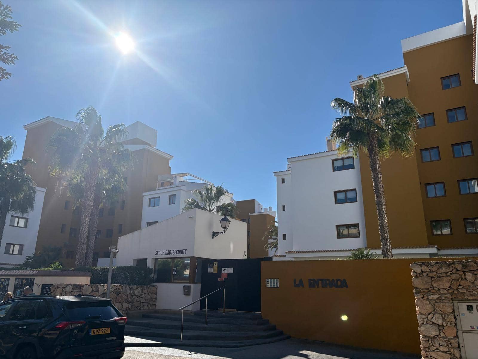 2 bedroom Apartment for sale in Punta Prima with pool garage - € 260,000 (Ref: 9630284)