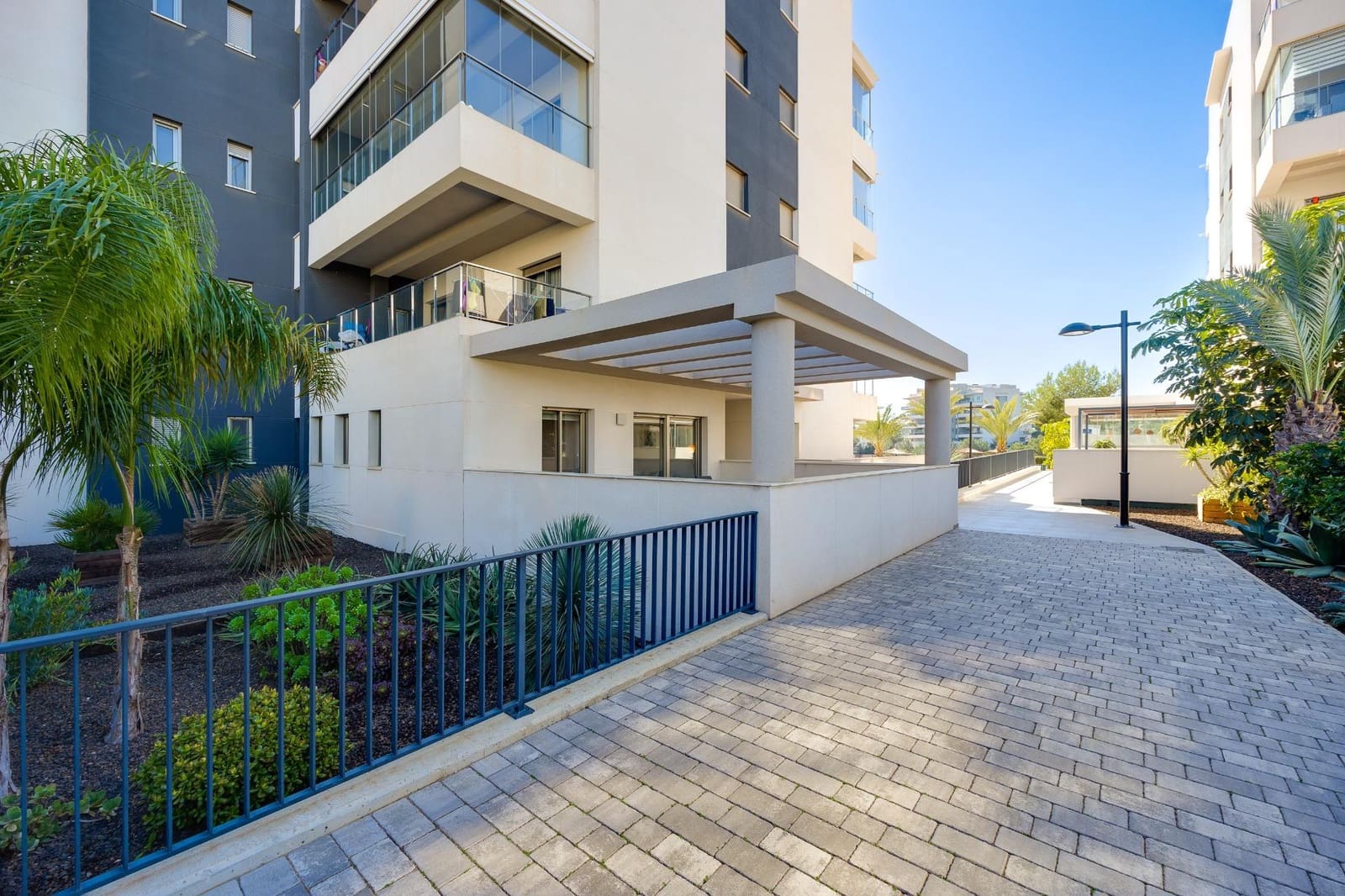 2 quarto Apartamento para venda em Villamartin com piscina garagem - 279 000 € (Ref: 9634512)