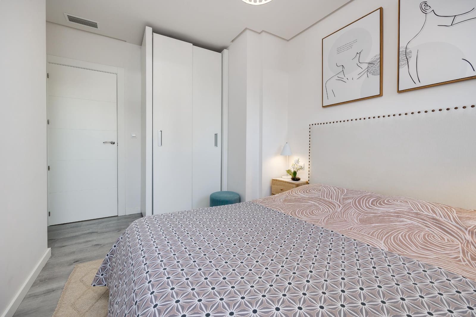 2 makuuhuone Huoneisto myytävänä paikassa Villamartin mukana uima-altaan 
autotalli - 269 000 € (Ref: 9634512)