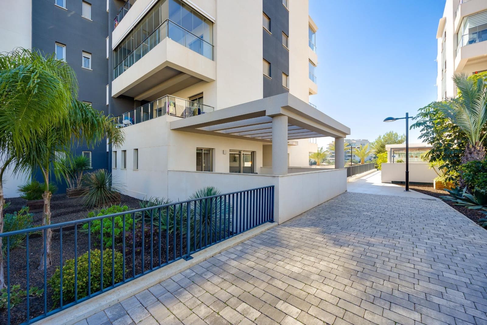 2 makuuhuone Huoneisto myytävänä paikassa Villamartin mukana uima-altaan 
autotalli - 269 000 € (Ref: 9634512)