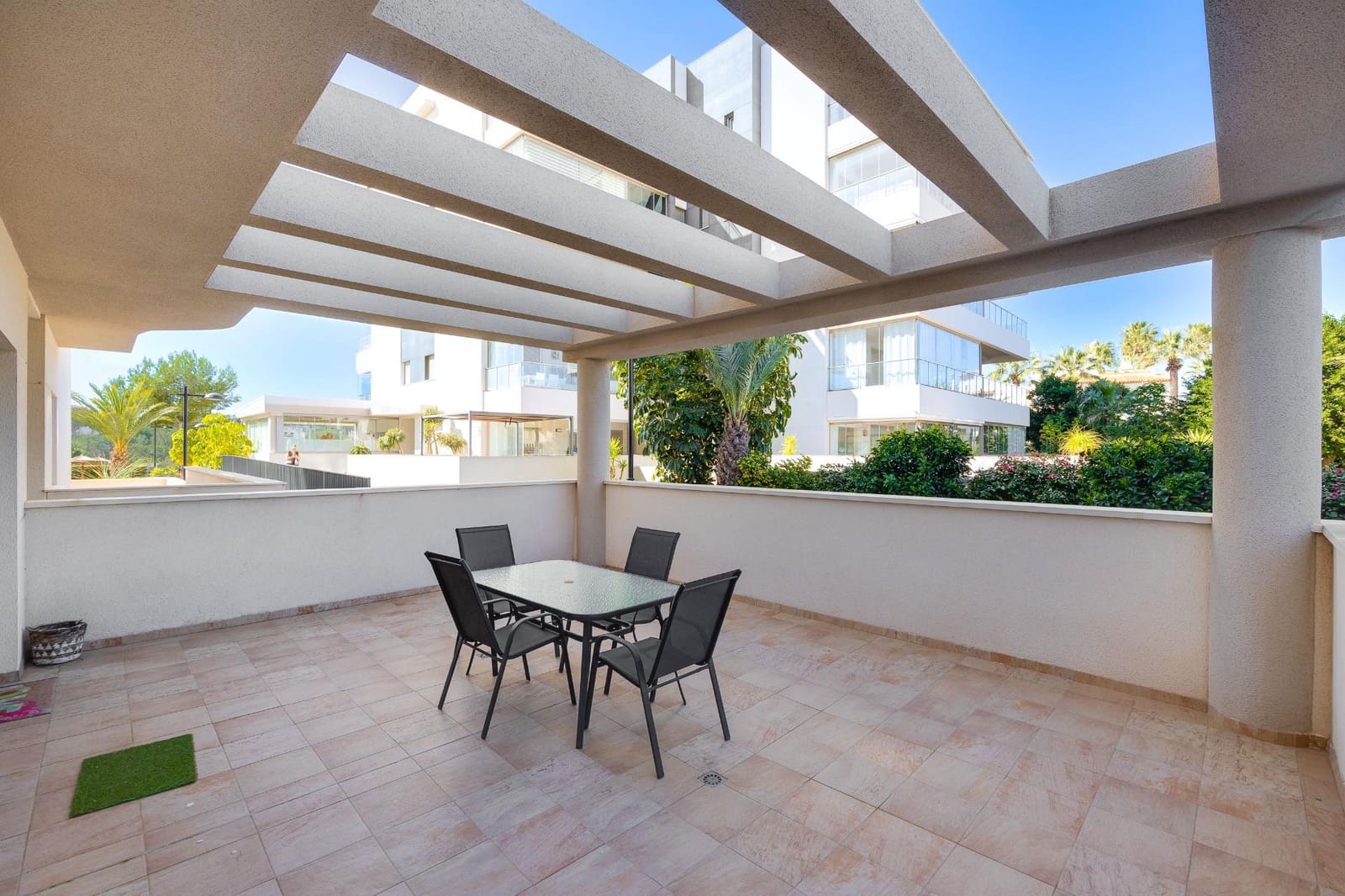 2 soverom Leilighet til salgs i Villamartin med svømmebasseng garasje - € 275 000 (Ref: 9634512)