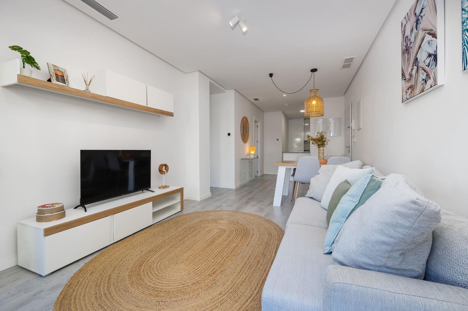 2 soverom Leilighet til salgs i Villamartin med svømmebasseng garasje - € 275 000 (Ref: 9634512)