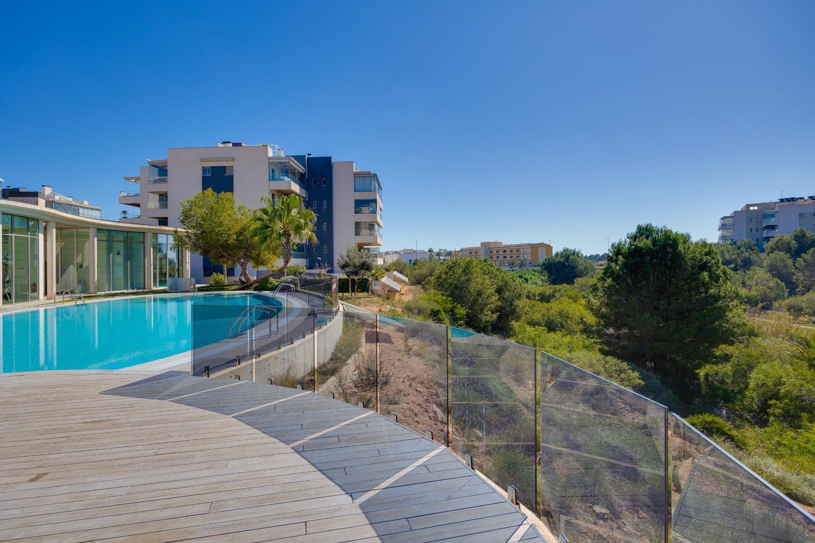 2 soverom Leilighet til salgs i Villamartin med svømmebasseng garasje - € 275 000 (Ref: 9634512)