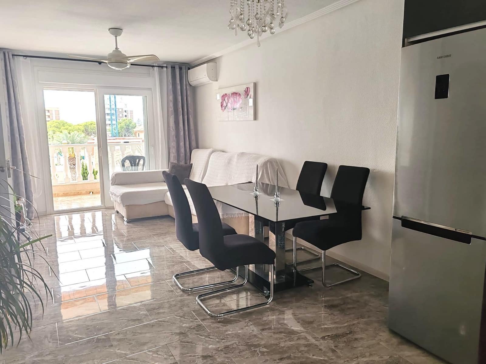 2 soveværelse Lejlighed til salg i La Zenia med swimmingpool - € 198.000 (Ref: 9645242)