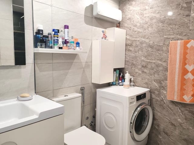 2 soveværelse Lejlighed til salg i La Zenia, Orihuela med swimmingpool - € 198.000 (Ref: 9645242)