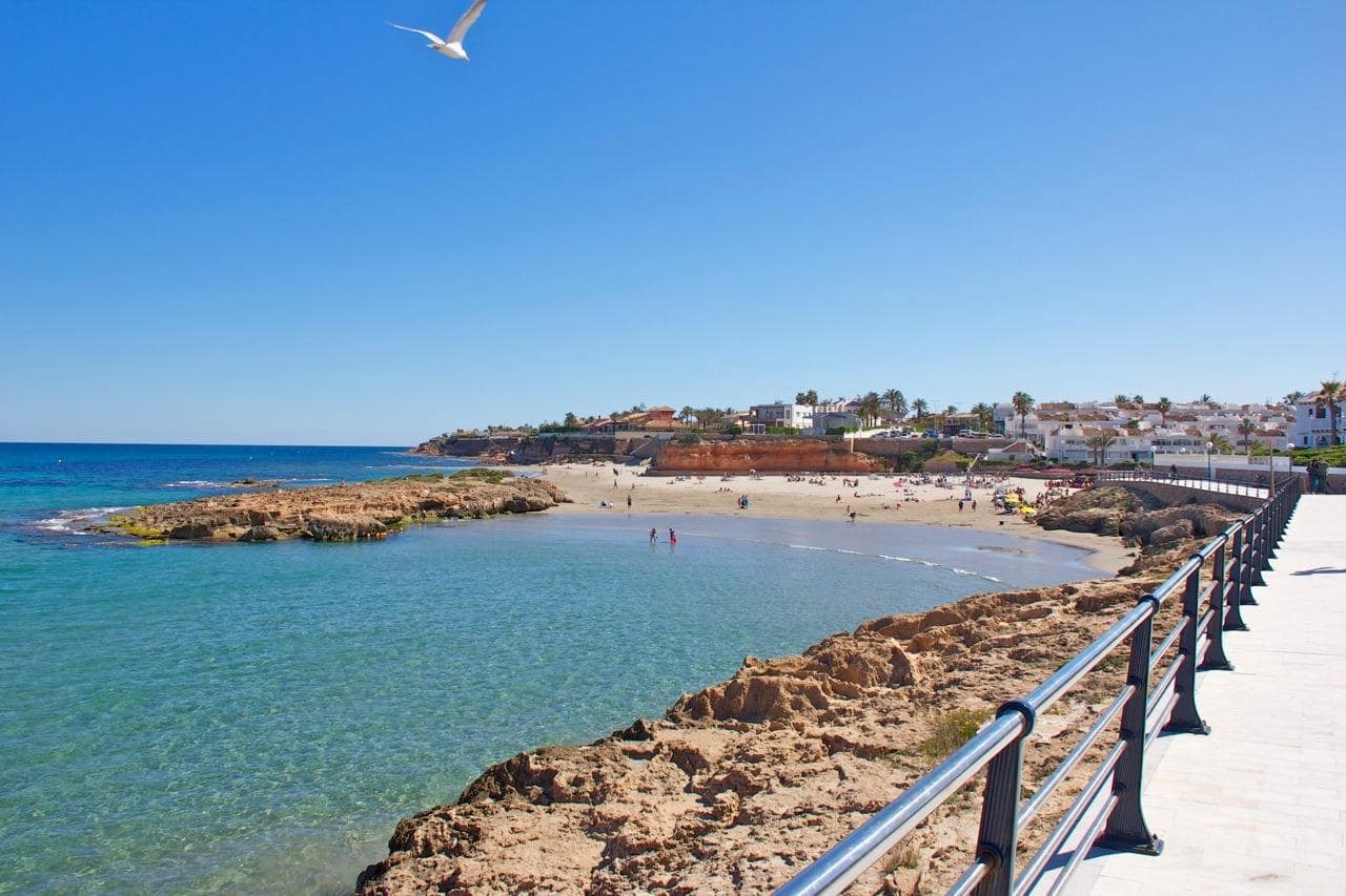 2 soverom Leilighet til salgs i La Zenia med svømmebasseng garasje - € 198 000 (Ref: 9645242)