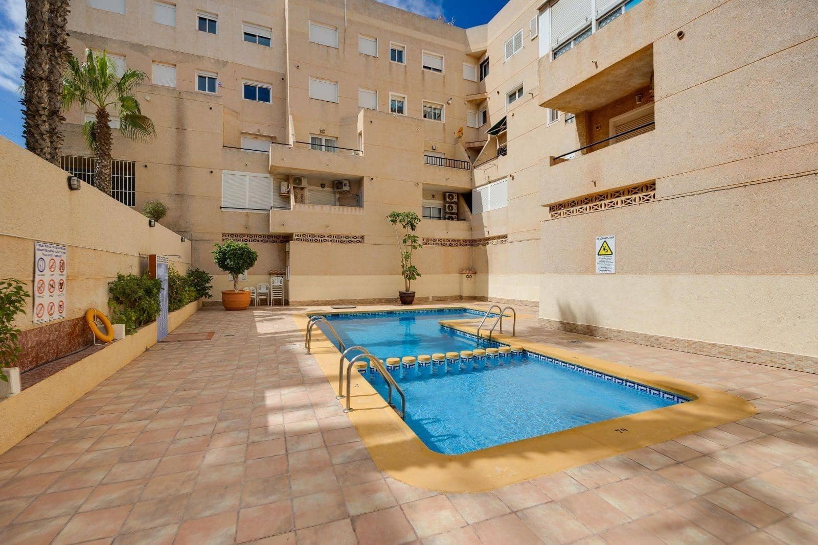 1 soverom Strandleiligheter til salgs i Torrevieja - € 145 000 (Ref: 9686763)