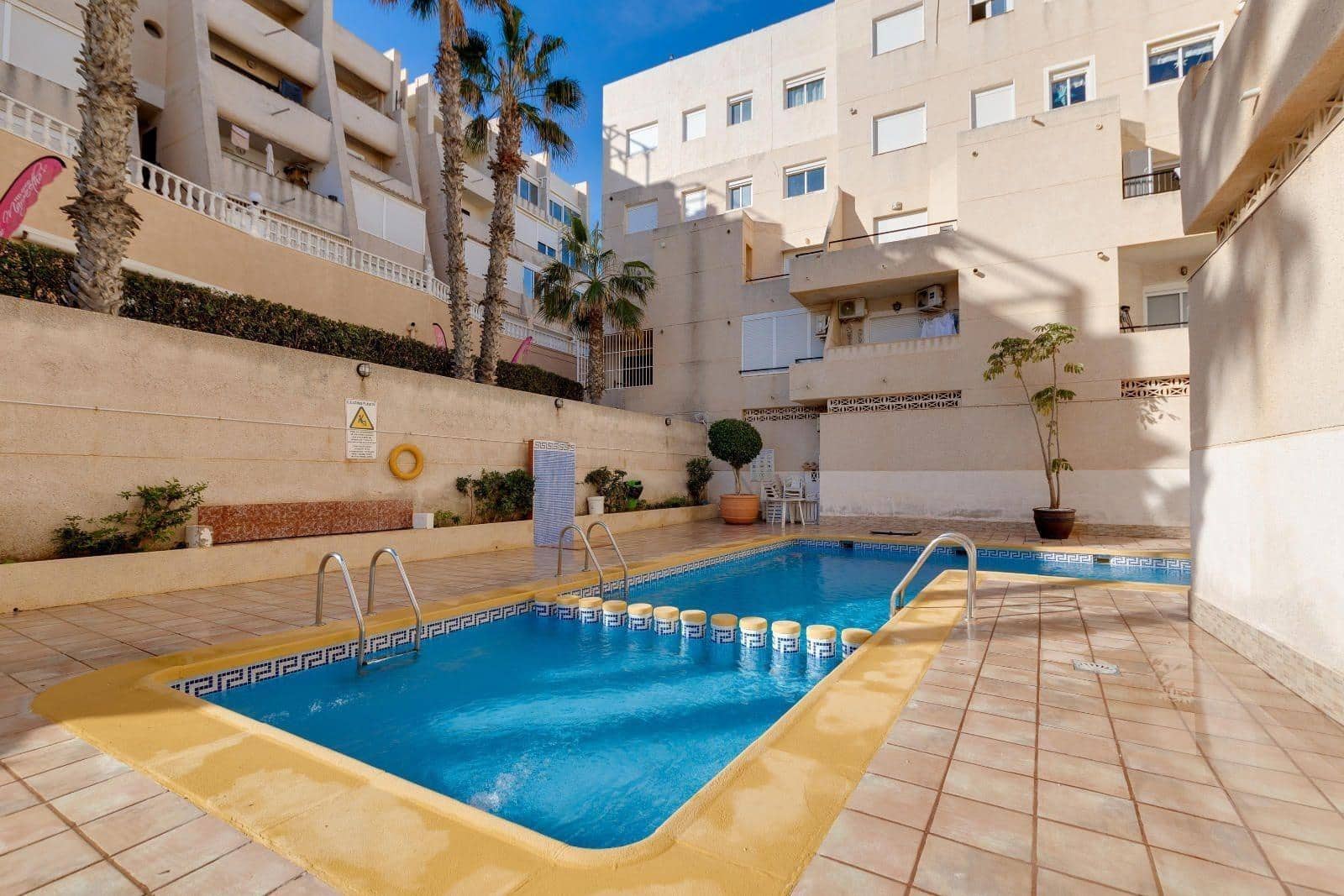 1 soverom Strandleiligheter til salgs i Torrevieja - € 145 000 (Ref: 9686763)