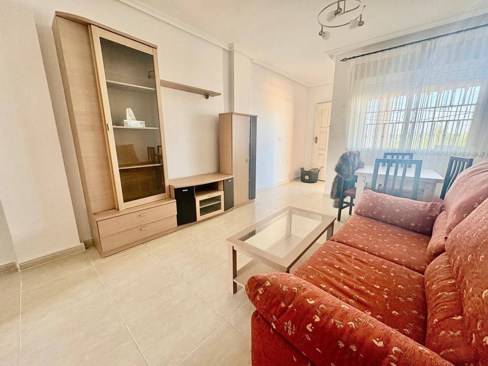 Bungalow de 2 habitaciones en Torrevieja en venta con piscina - 159.000 € (Ref: 9702112)