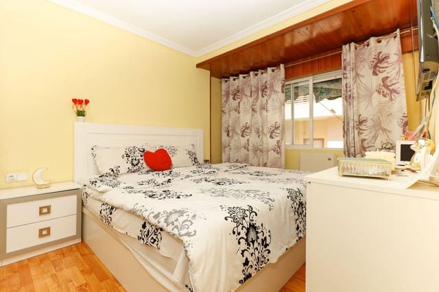 Apartamento de 2 habitaciones en Centro, Torrevieja en venta - 128.000 € (Ref: 9702114)