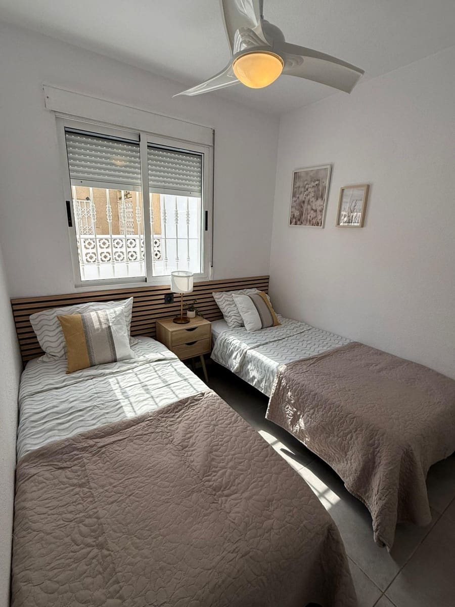 2 camera da letto Bungalow in vendita in Torrevieja con piscina - 169.990 € (Rif: 9715113)