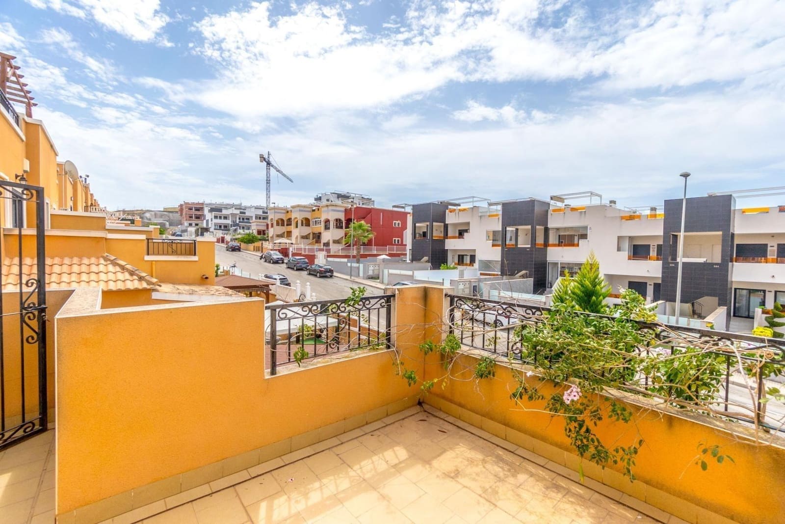 3 bedroom Terraced Villa for sale in Los Altos with pool - € 219,000 (Ref: 9721888)