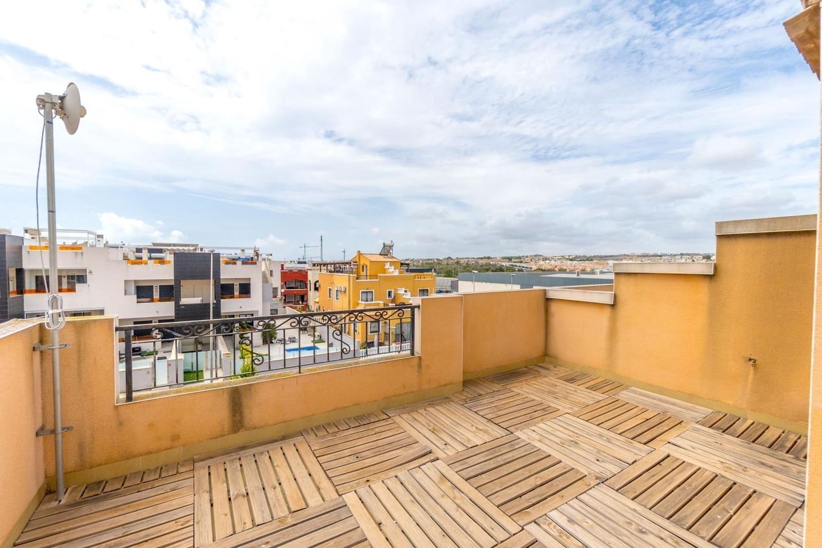 3 bedroom Terraced Villa for sale in Los Altos with pool - € 219,000 (Ref: 9721888)