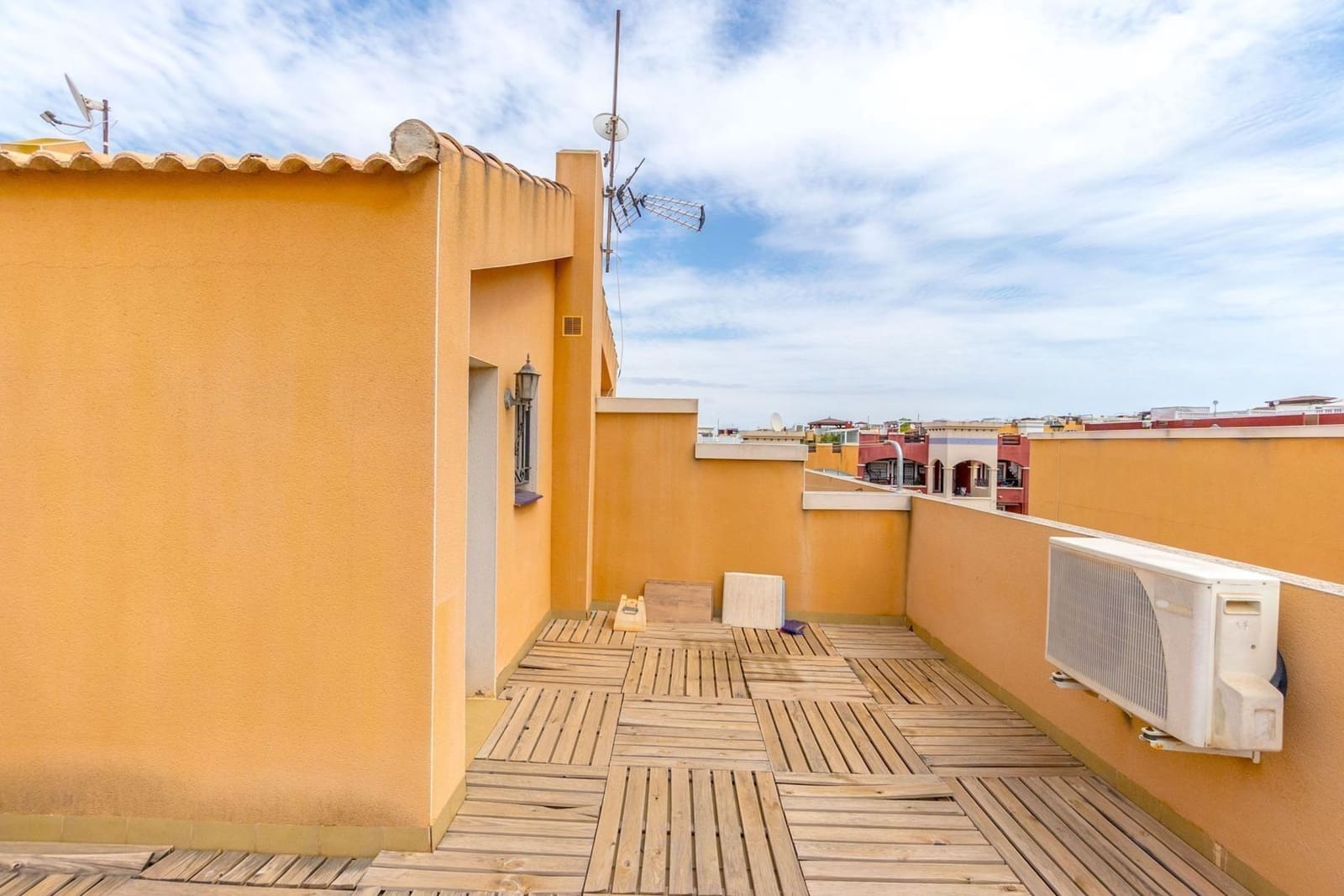 3 quarto Moradia em Banda para venda em Los Altos com piscina - 219 000 € (Ref: 9721888)