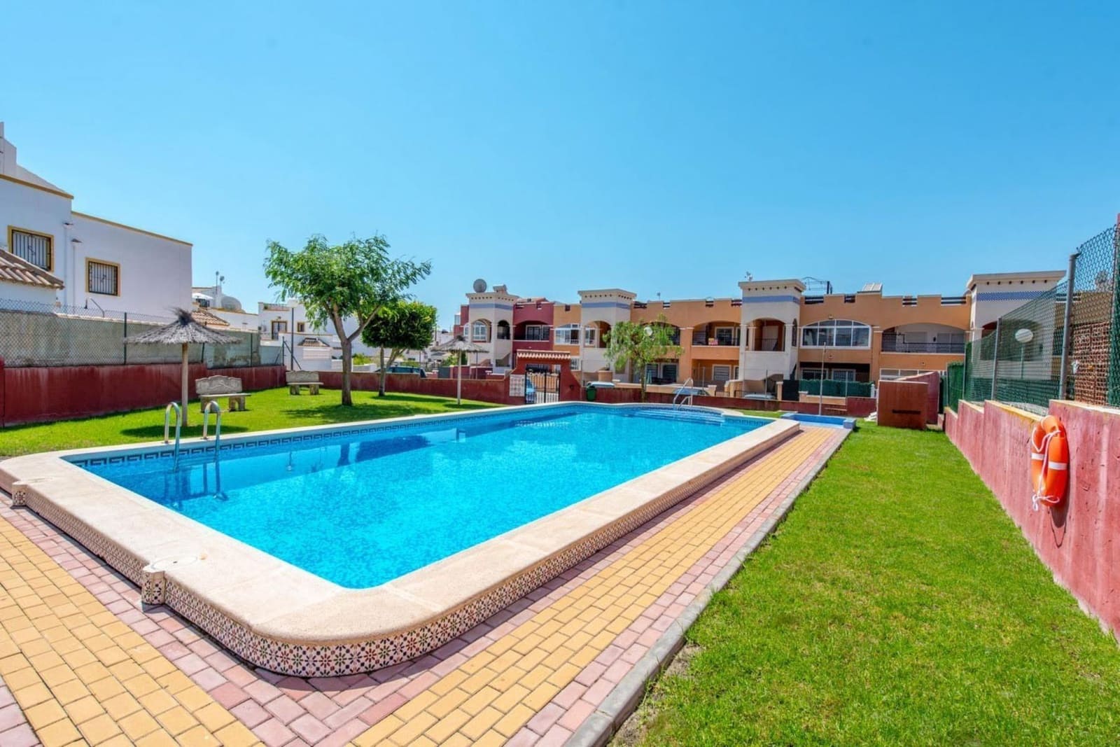 3 quarto Moradia em Banda para venda em Los Altos com piscina - 219 000 € (Ref: 9721888)