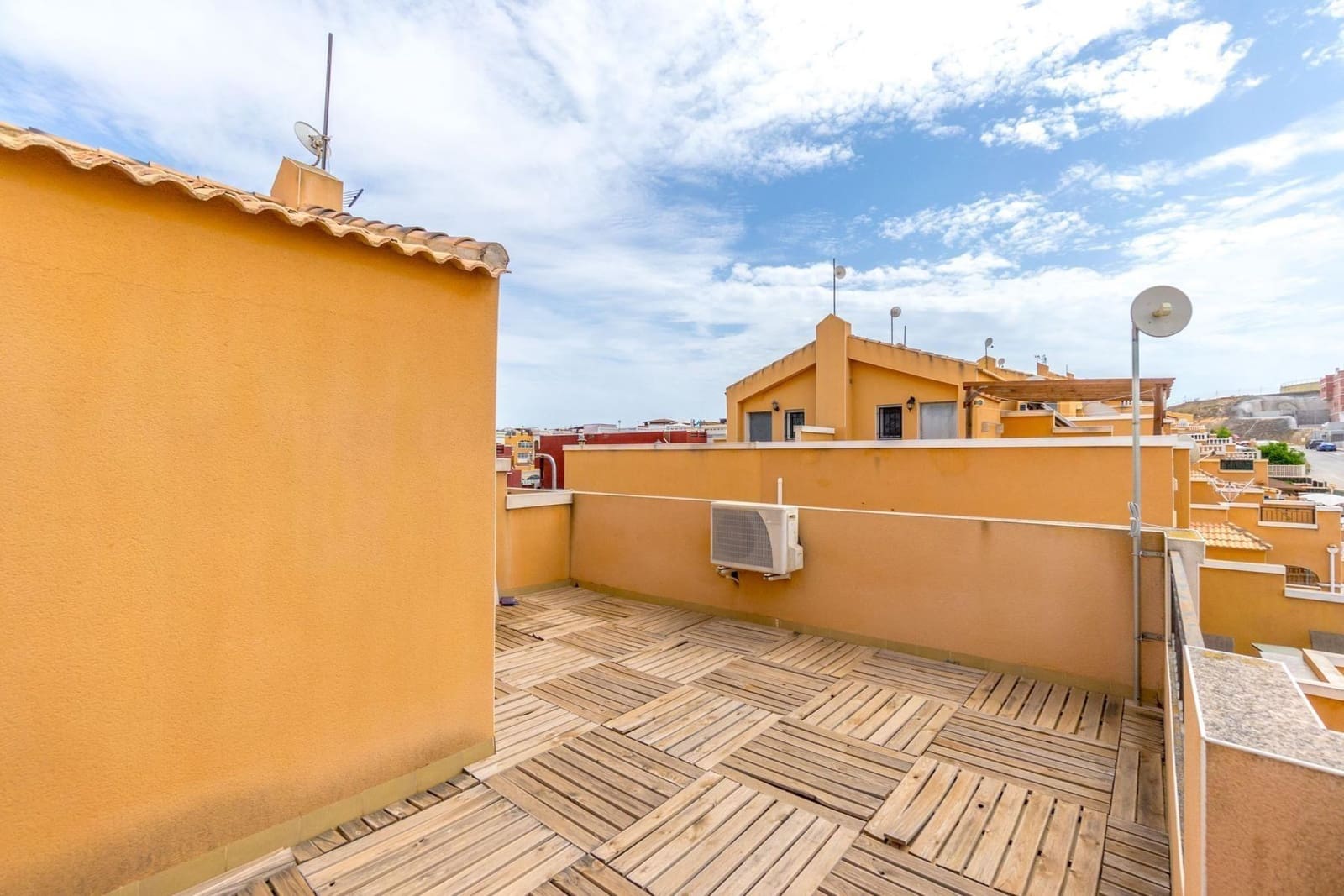 3 quarto Moradia em Banda para venda em Los Altos com piscina - 219 000 € (Ref: 9721888)
