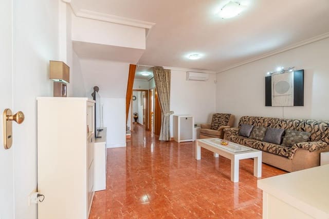 Adosado de 3 habitaciones en Villamartin, Orihuela en venta - 219.000 € (Ref: 9735773)