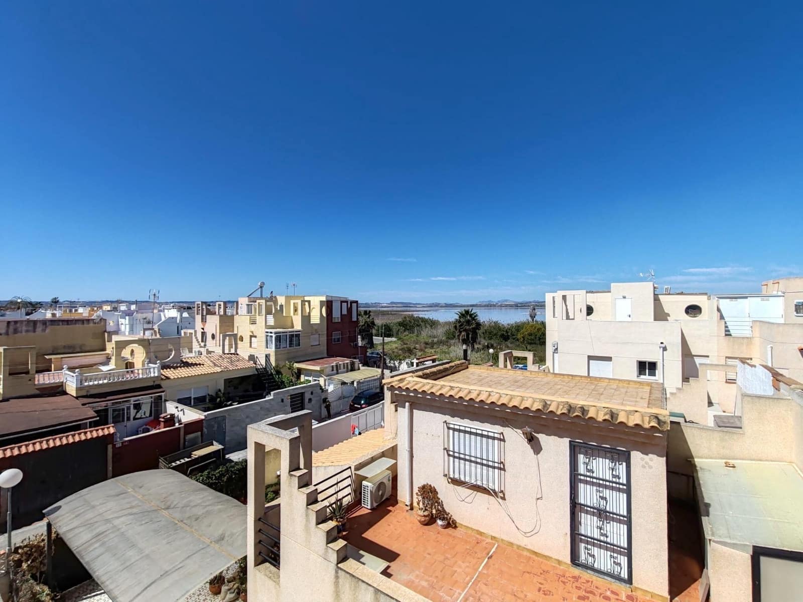 3 quarto Bungalow para venda em Torrevieja - 149 000 € (Ref: 9739013)