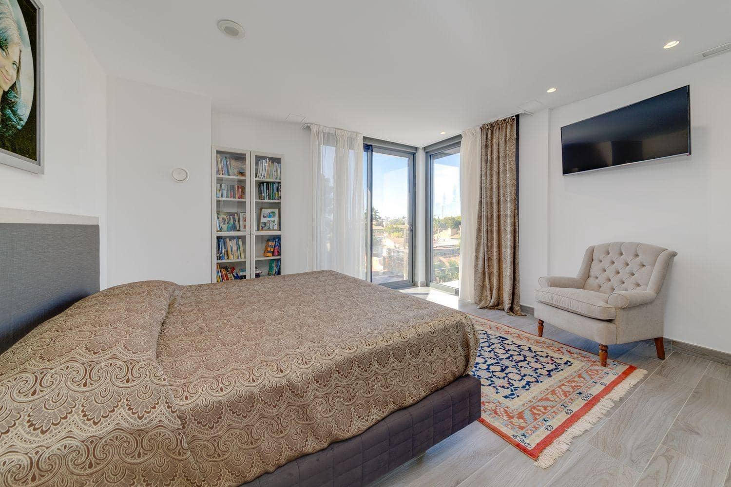 4 chambre Villa/Maison à vendre à Torrevieja avec piscine garage - 1 275 000 € (Ref: 9739014)