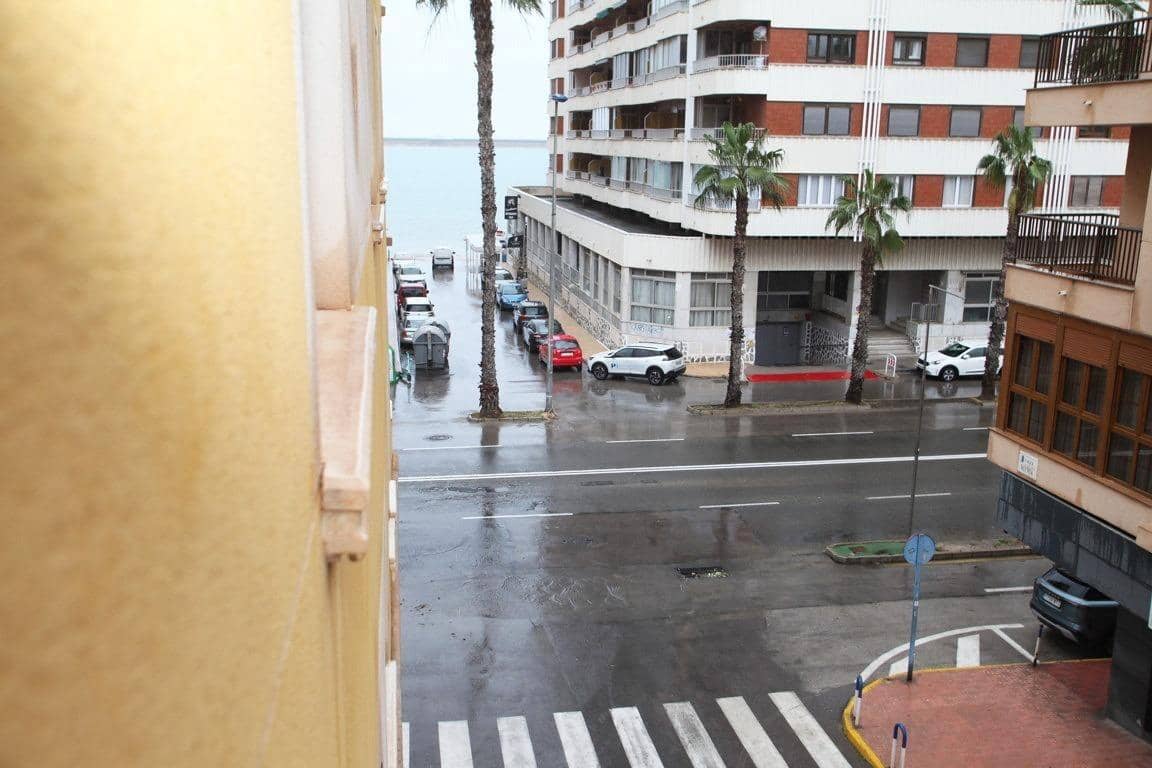 2 quarto Apartamento para venda em Torrevieja - 130 000 € (Ref: 9739015)