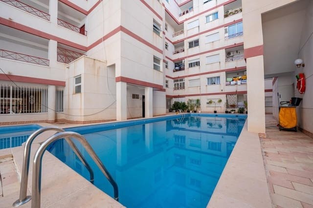 2 quarto Apartamento para venda em Centro, Torrevieja com piscina garagem - 129 900 € (Ref: 9755918)