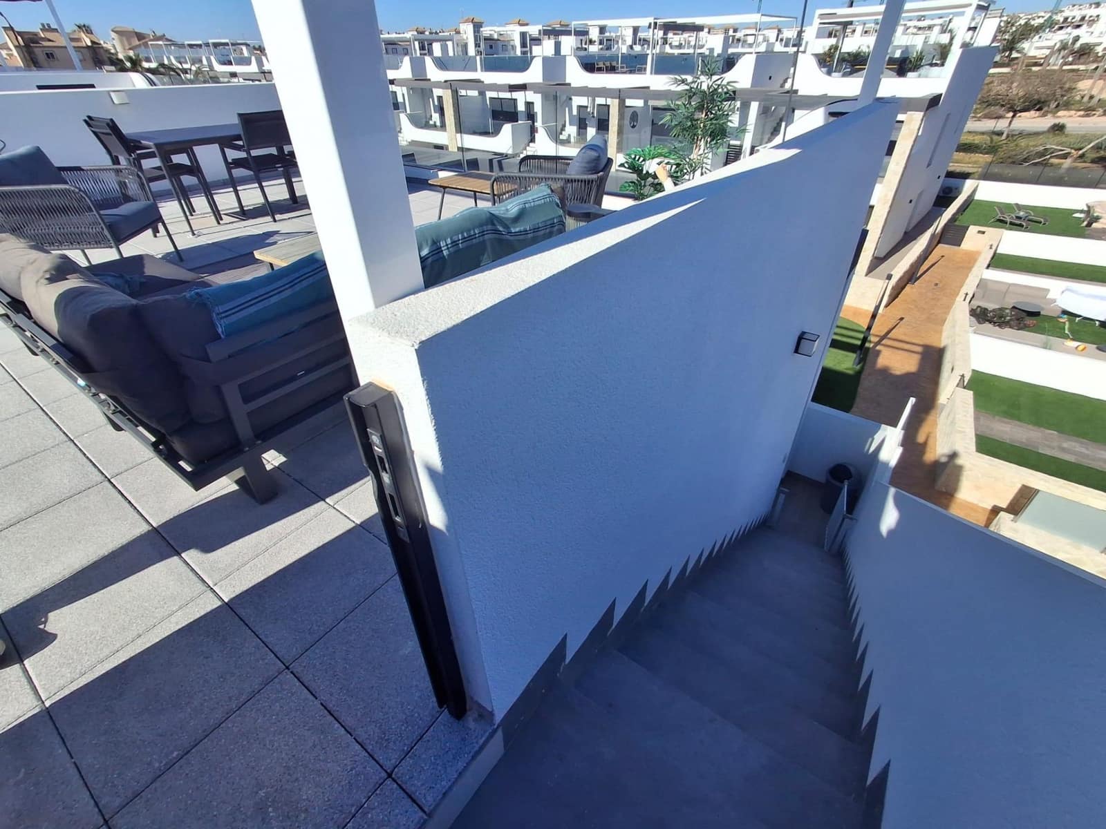 3 makuuhuone Bungalow myytävänä paikassa Orihuela Costa mukana uima-altaan - 479 000 € (Ref: 9755919)