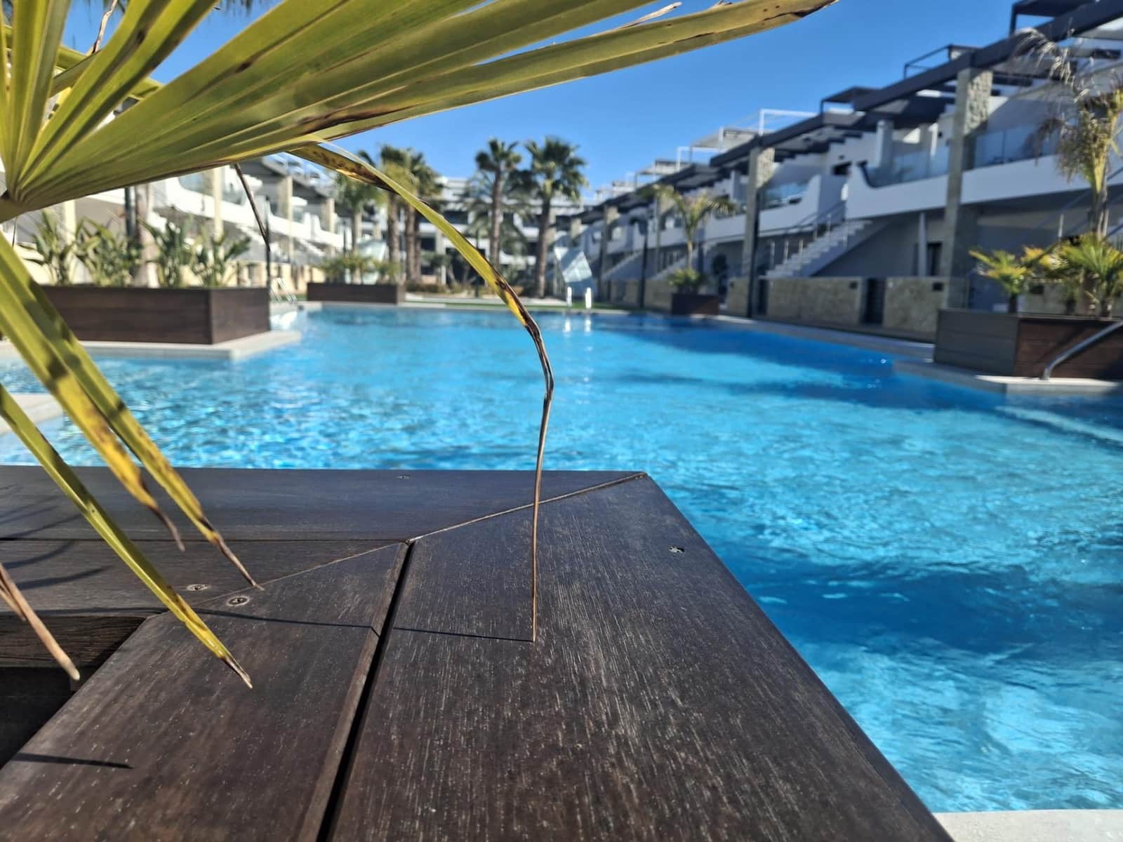 3 makuuhuone Bungalow myytävänä paikassa Orihuela Costa mukana uima-altaan - 479 000 € (Ref: 9755919)