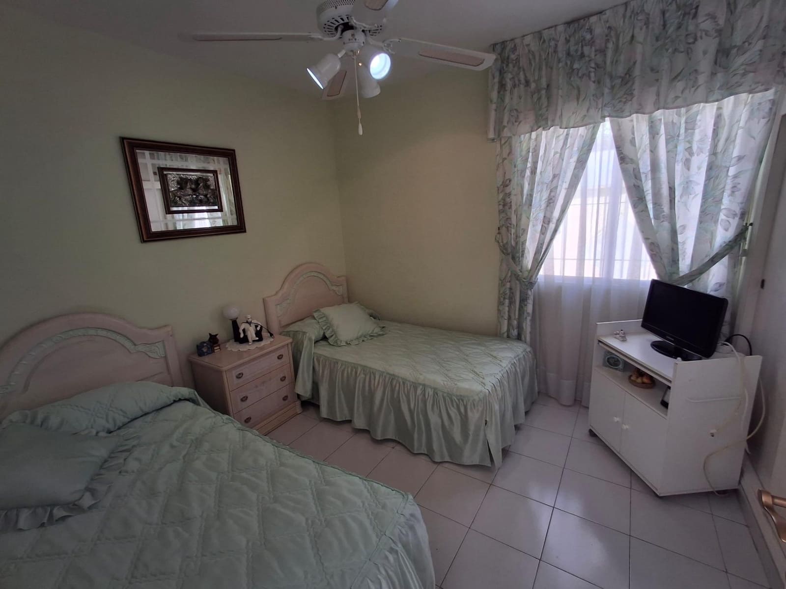 3 soveværelse Bungalow til salg i Torrevieja med swimmingpool - € 180.000 (Ref: 9778349)