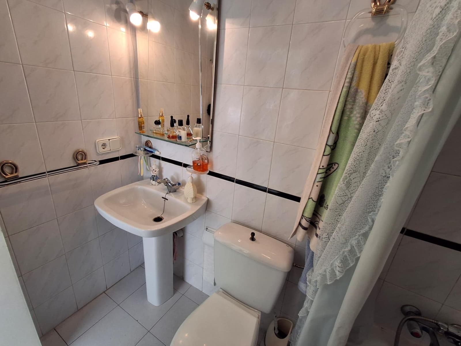 3 soveværelse Bungalow til salg i Torrevieja med swimmingpool - € 180.000 (Ref: 9778349)