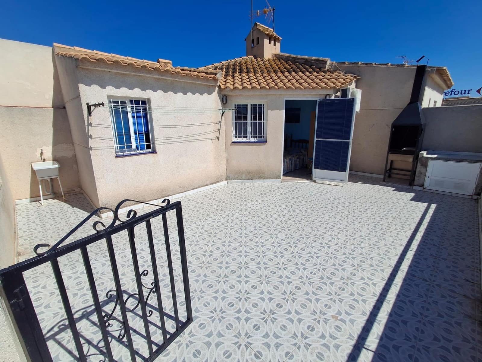 3 soveværelse Bungalow til salg i Torrevieja med swimmingpool - € 180.000 (Ref: 9778349)