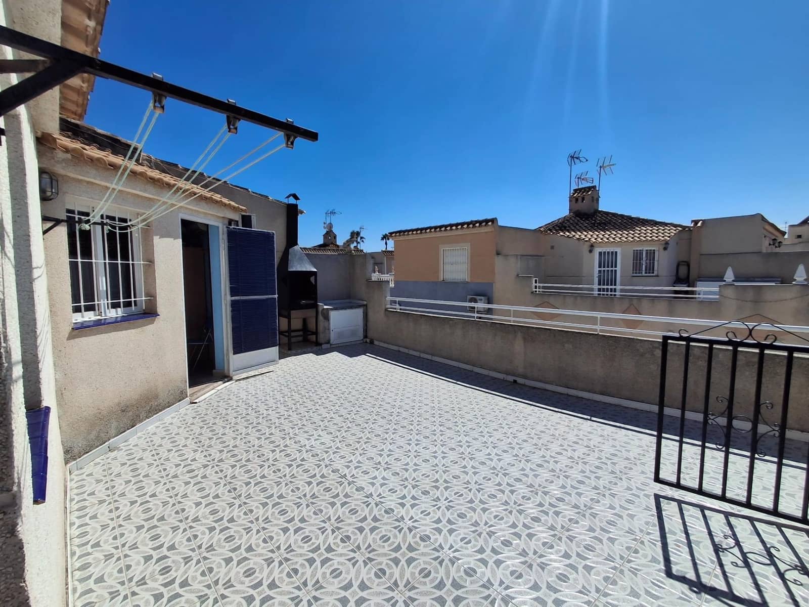 3 soveværelse Bungalow til salg i Torrevieja med swimmingpool - € 180.000 (Ref: 9778349)