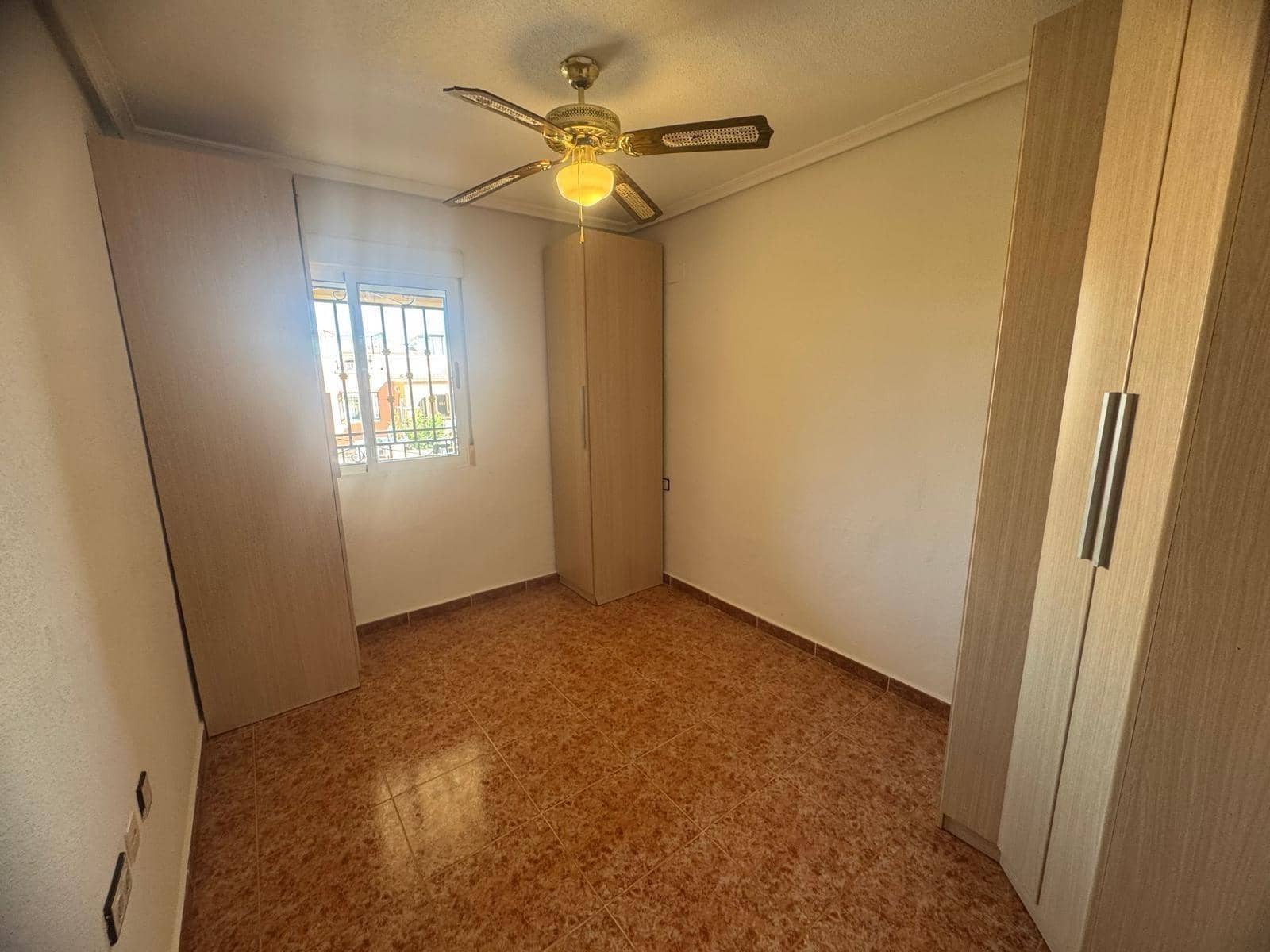 2 slaapkamer Bungalow te koop in Los Montesinos - € 136.000 (Ref: 9778351)