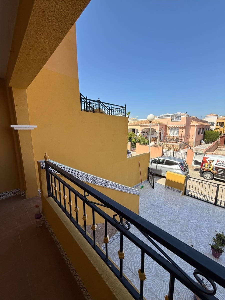 2 slaapkamer Bungalow te koop in Los Montesinos - € 125.000 (Ref: 9778351)