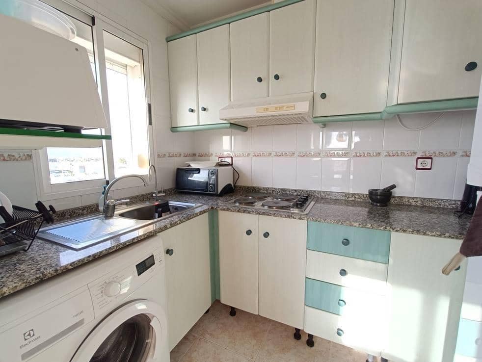 2 makuuhuone Huoneisto myytävänä paikassa Torrevieja mukana uima-altaan - 135 000 € (Ref: 9791247)