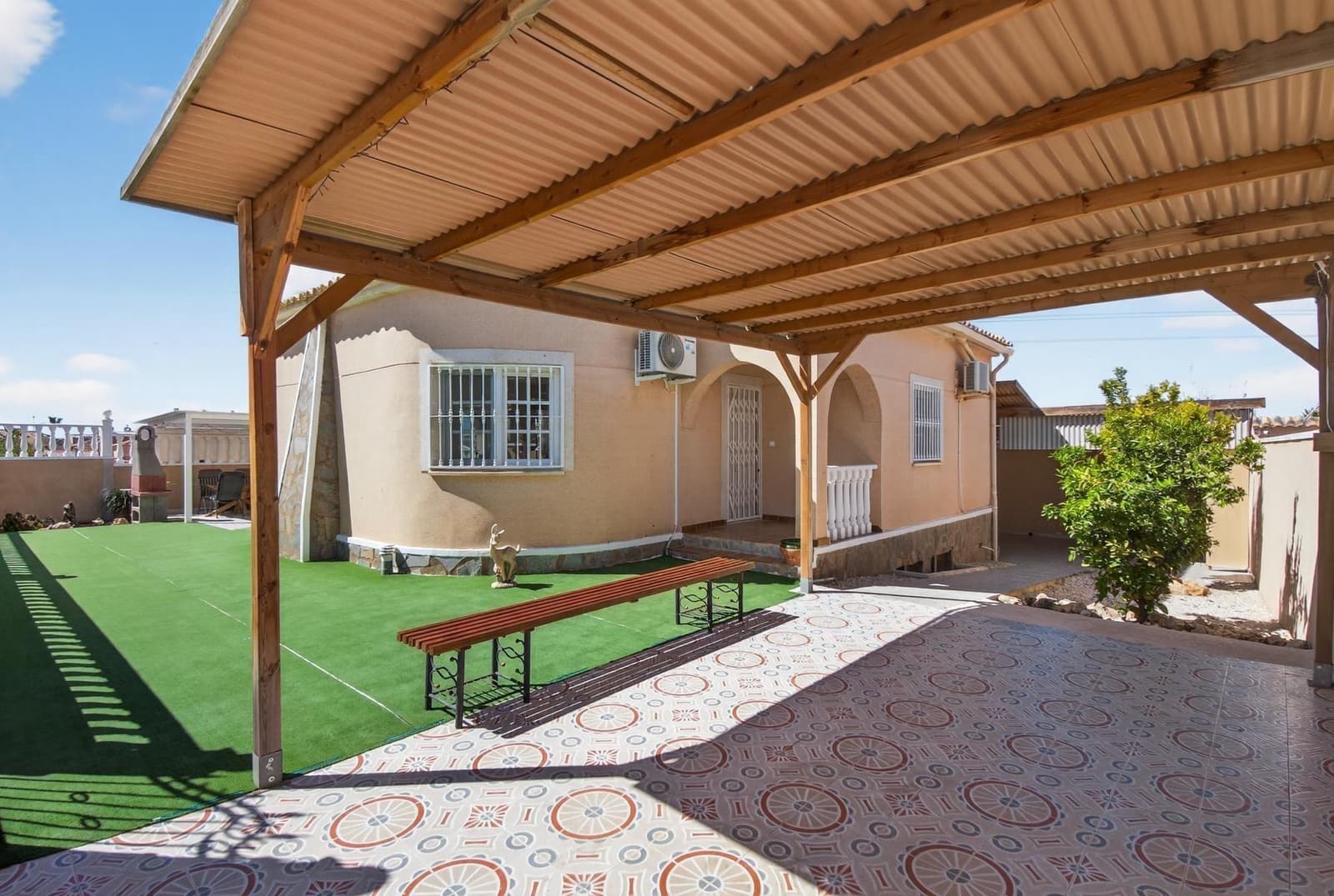 3 bedroom Villa for sale in Benijofar with pool - € 329,000 (Ref: 9791249)