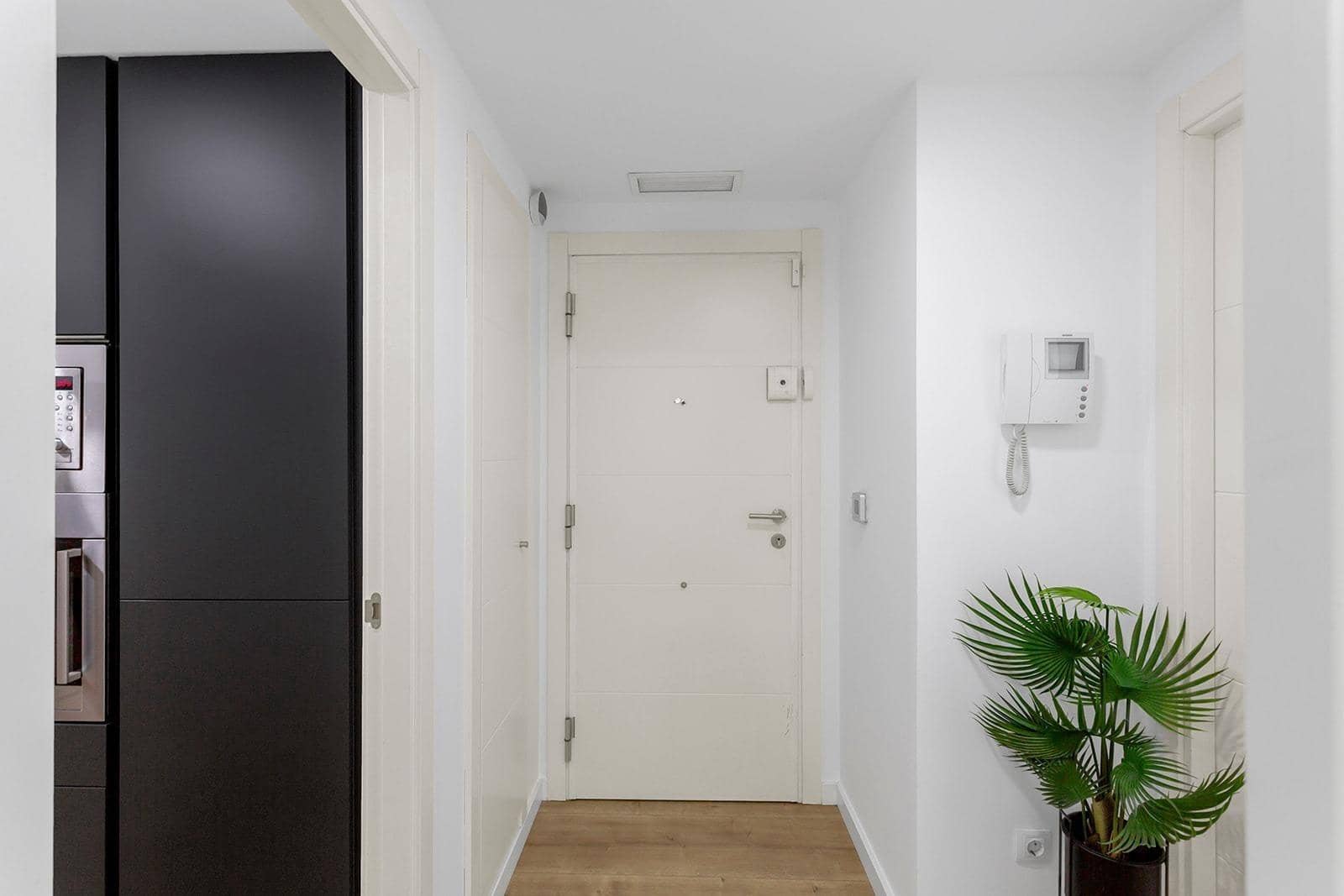 3 slaapkamer Appartement te koop in Alicante stad met zwembad garage - € 1.100.000 (Ref: 9799459)