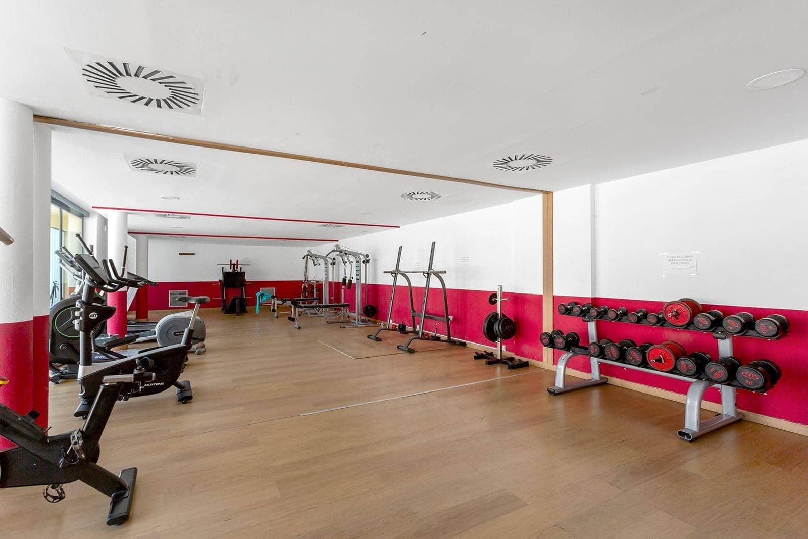 3 slaapkamer Appartement te koop in Alicante stad met zwembad garage - € 1.100.000 (Ref: 9799459)