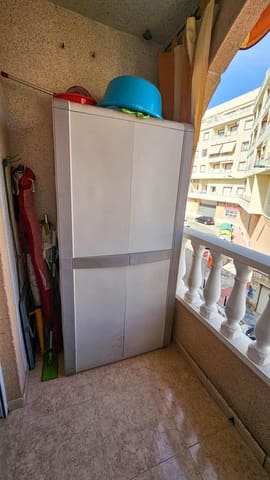 2 soverom Leilighet til salgs i Centro, Torrevieja med svømmebasseng - € 119 000 (Ref: 9804535)