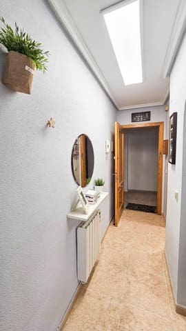 2 soverom Leilighet til salgs i Centro, Torrevieja med svømmebasseng - € 119 000 (Ref: 9804535)