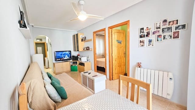 2 soverom Leilighet til salgs i Centro, Torrevieja med svømmebasseng - € 119 000 (Ref: 9804535)