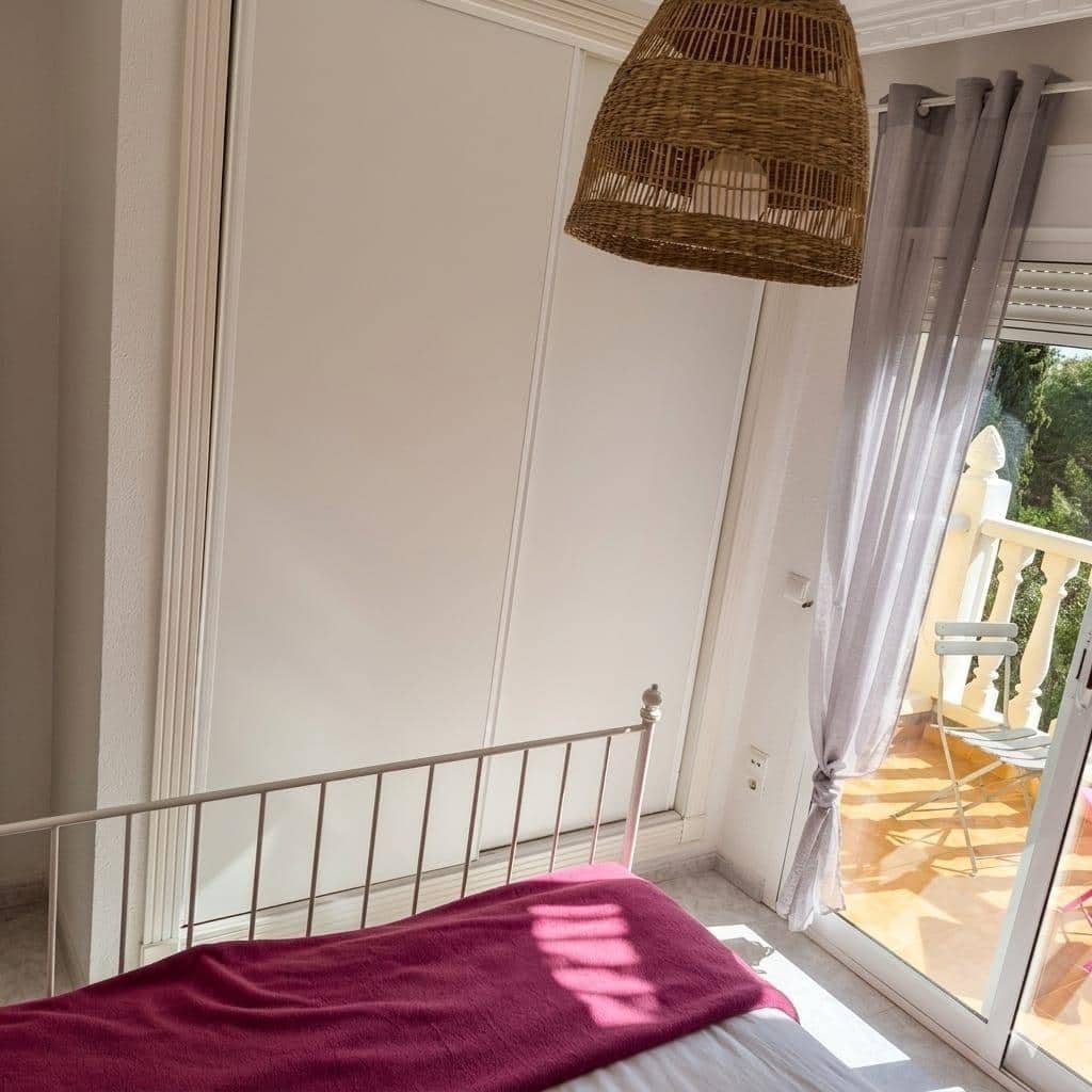 2 makuuhuone Bungalow myytävänä paikassa Algorfa mukana uima-altaan 
autotalli - 175 000 € (Ref: 9808176)