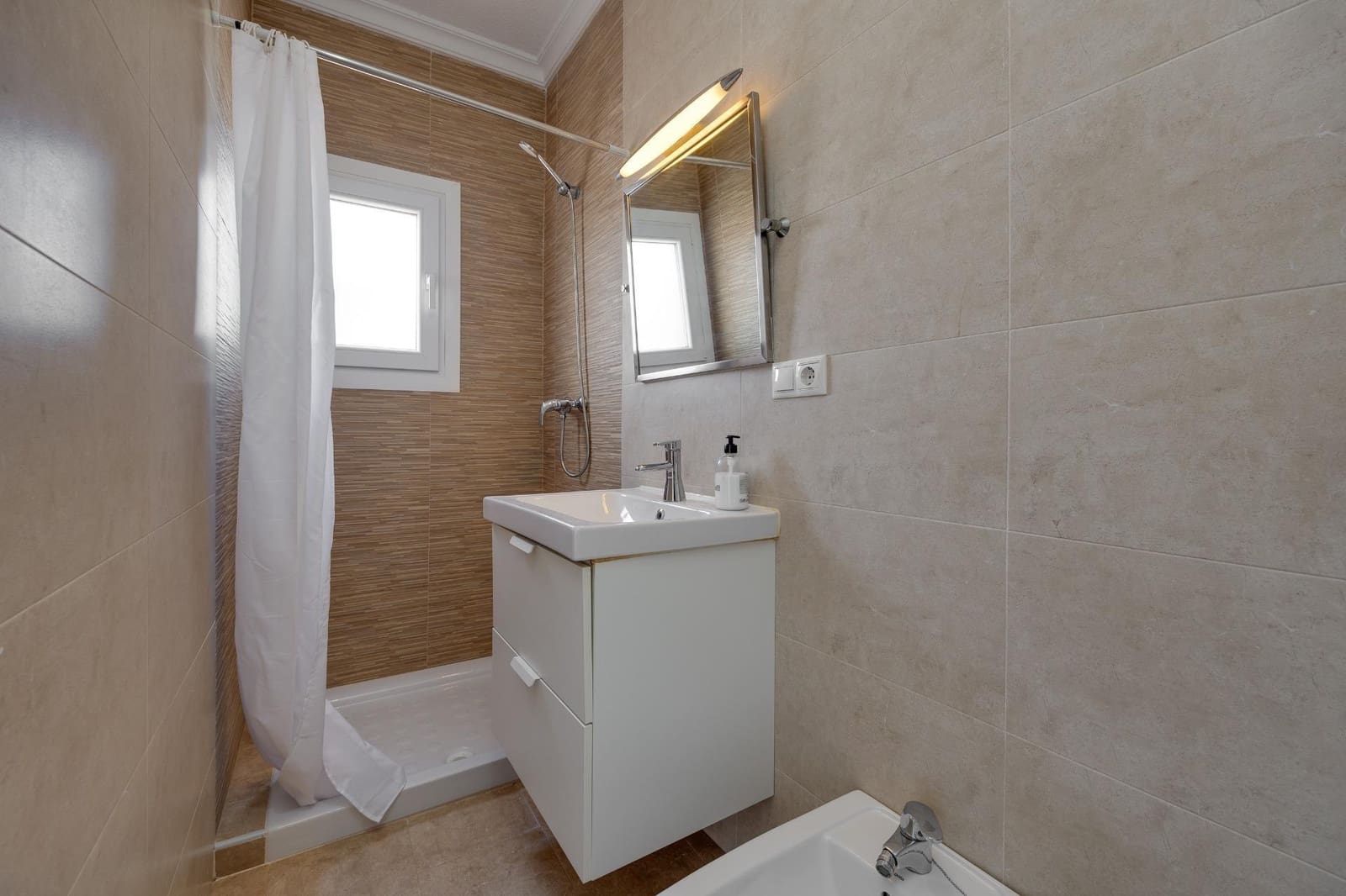 3 quarto Moradia Geminada para venda em El Chaparral com piscina - 380 000 € (Ref: 9808177)